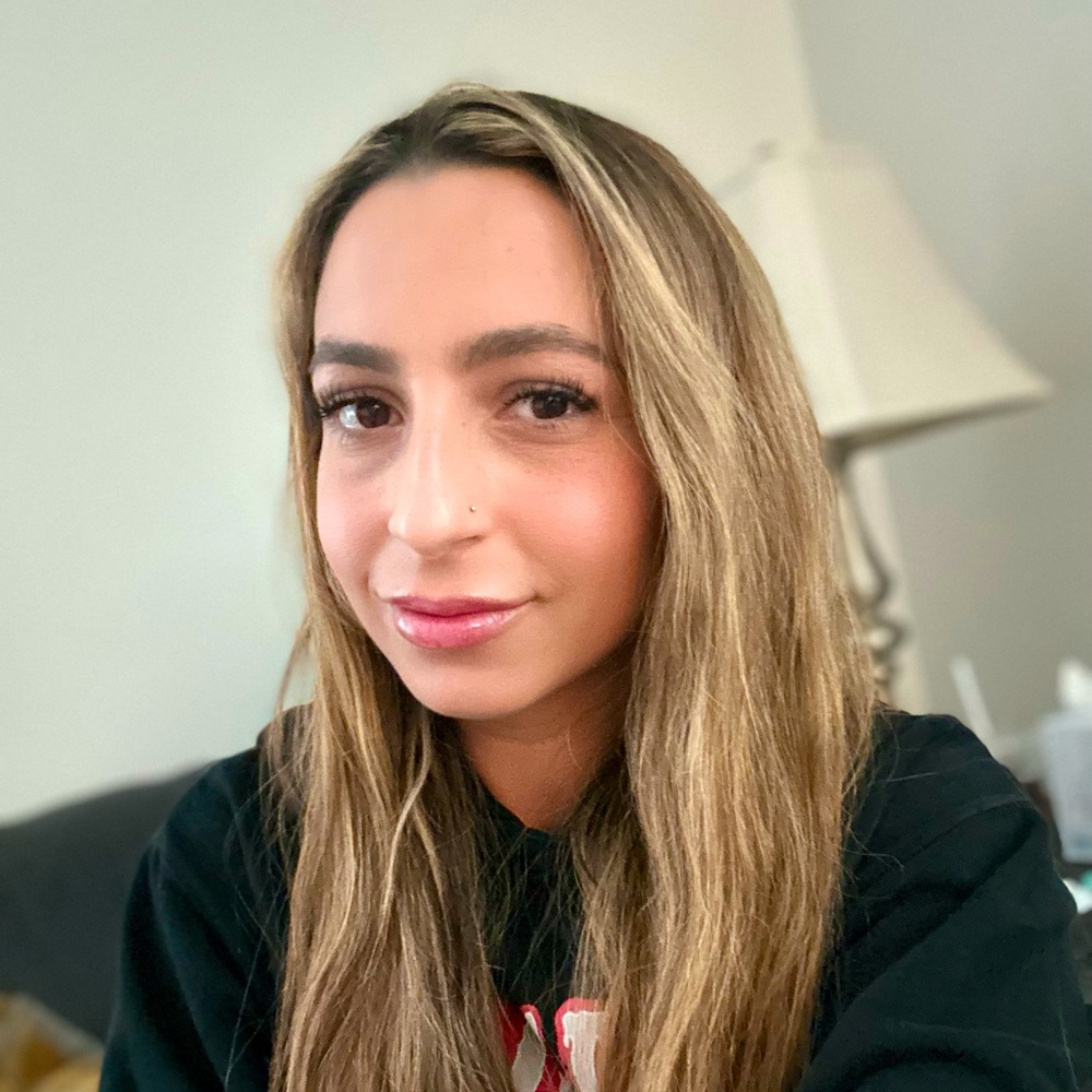 Meet your Posher, Stephanie